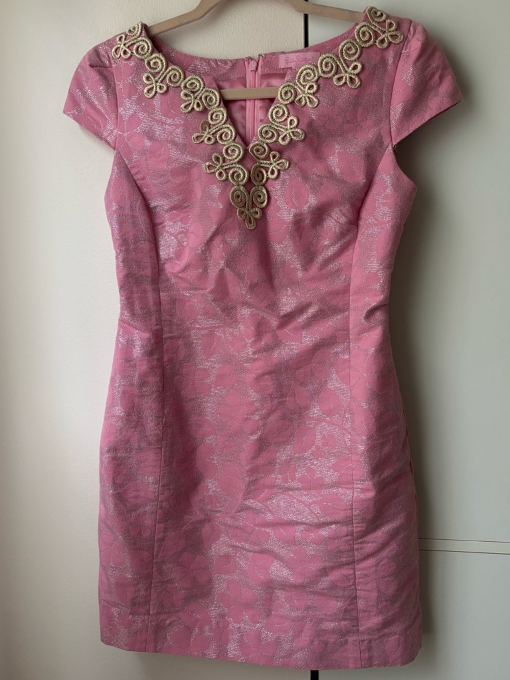Lilly Pulitzer Valli Shift Dress Size 0 Pink Gold Metallic Cocktail Dress - Picture 2 of 3